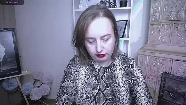 HelenFl from StripChat