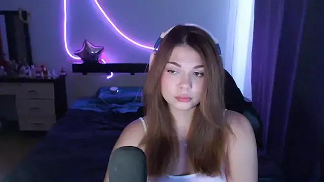helengilmor from StripChat is Freechat