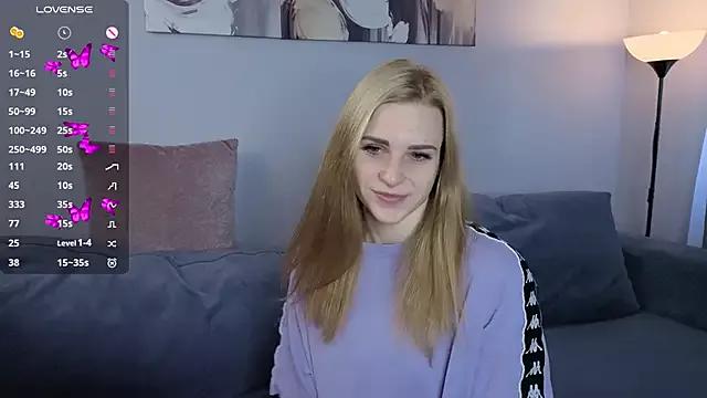 HelenMartines from StripChat is Freechat