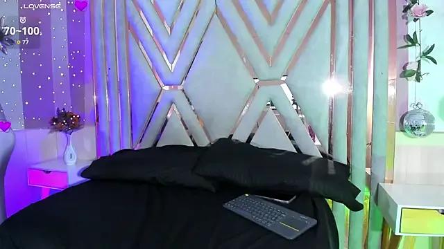 helenn_diaz from StripChat is Freechat