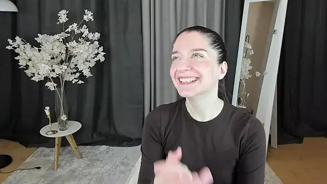 Helentasty webcams show profile image 