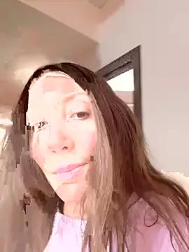 HellaryTourent from StripChat