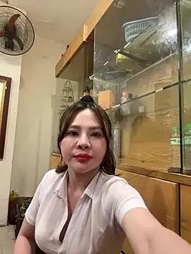 Hellela-a webcams show profile image 