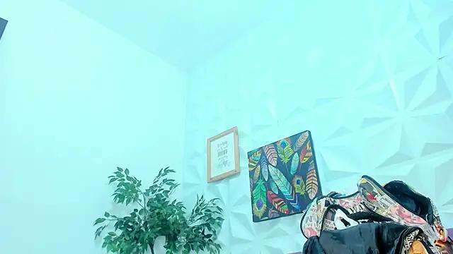 Hellen_Sky from StripChat