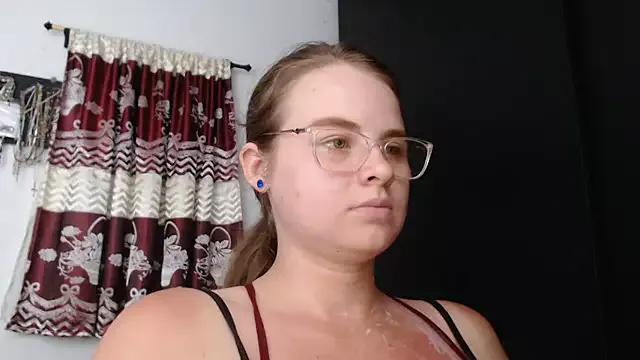HellenMiyer1111 from StripChat