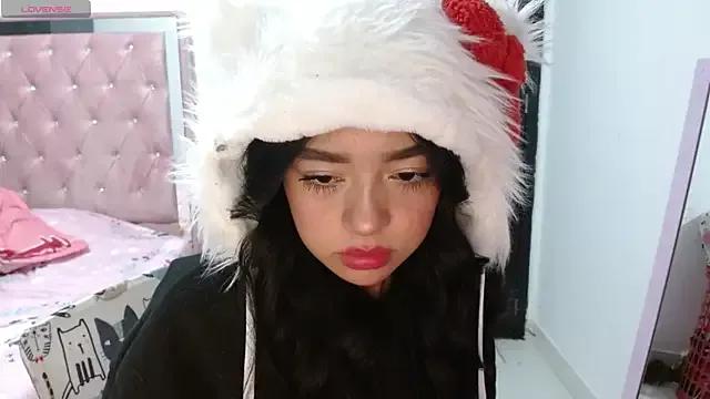 Explore our live girls sluts from our Custom and Multi clubs and checkout exclusive access to highly interactive content, such as shape, hair, titties, pussy type and many more.