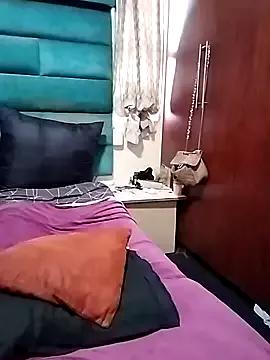 hemilynthomas2467 from StripChat is Freechat