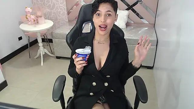 hemma_oficial_ch from StripChat