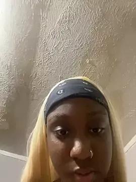 HennessyBaby21 from StripChat is Freechat