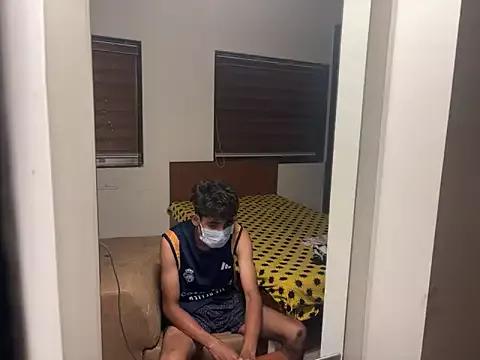 hiddenxdesire from StripChat