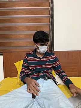 hiddenxdesire from StripChat