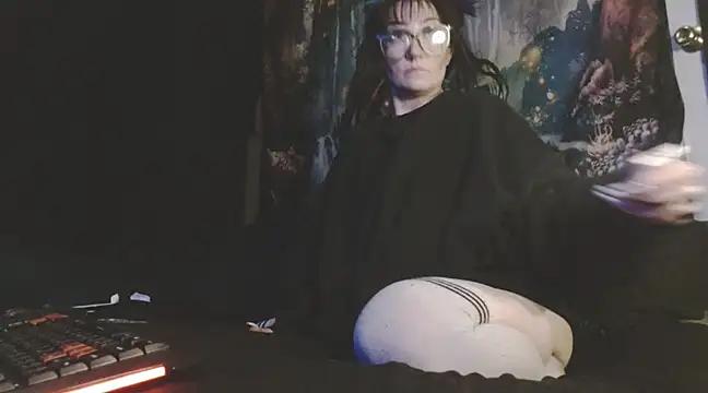 HighCityHoney from StripChat