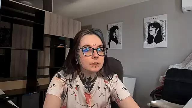 HighelikeGirl from StripChat