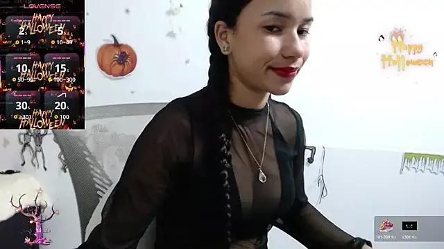 Hillary_Bel from StripChat is Freechat