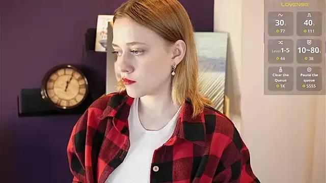 HollieCollelo from StripChat