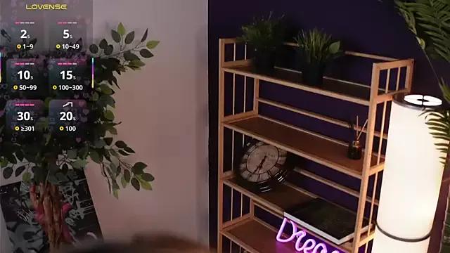 HollieCollelo from StripChat