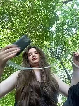 Holly_Molii from StripChat