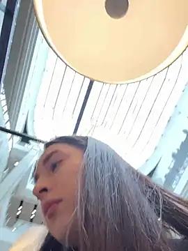 Holly_Play from StripChat