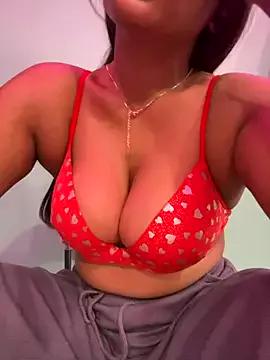 honey-magic-77 from StripChat is Freechat
