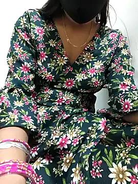honey2sonam from StripChat is Freechat