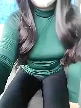HoneyFaceless from StripChat is Freechat