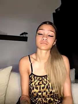 Explore our live girls sluts from our Custom and Multi clubs and checkout exclusive access to highly interactive content, such as shape, hair, titties, pussy type and many more.