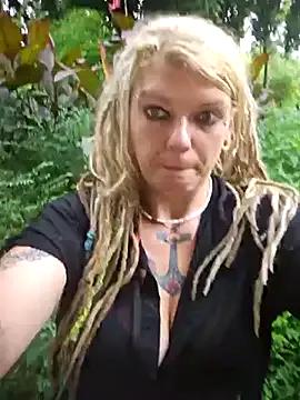 Horny_hippie from StripChat is Freechat