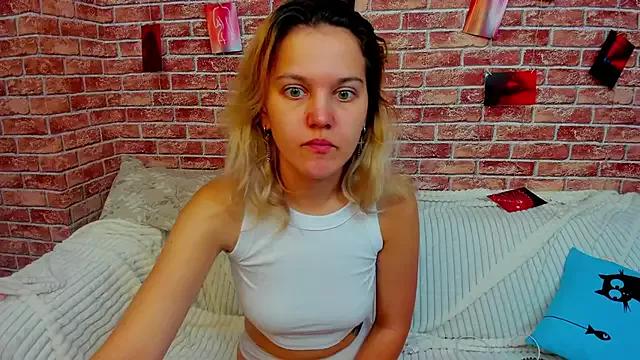 Explore our live girls sluts from our Custom and Multi clubs and checkout exclusive access to highly interactive content, such as shape, hair, titties, pussy type and many more.