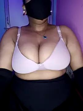Hot_Girl_Dimple from StripChat is Freechat