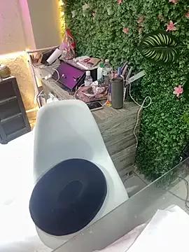 Hotadhara01 webcams show profile image 