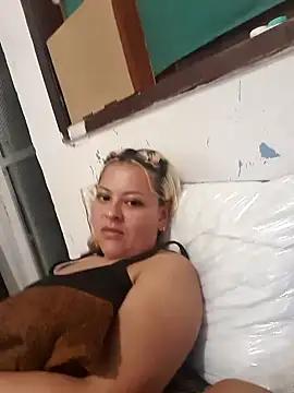 hothoney80 from StripChat