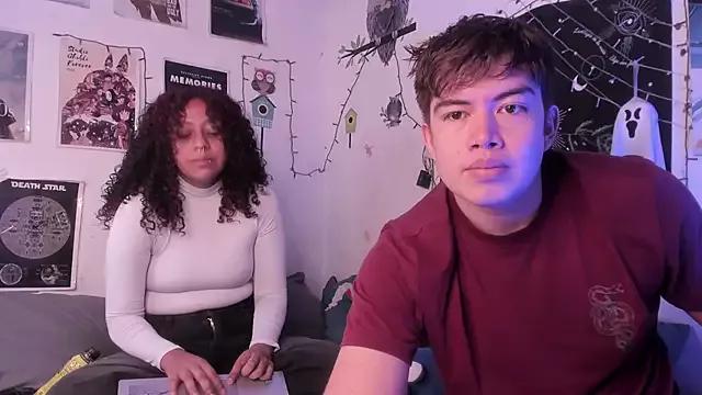 hothoneychile from StripChat is Freechat