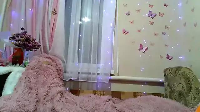 HottAura from StripChat is Freechat