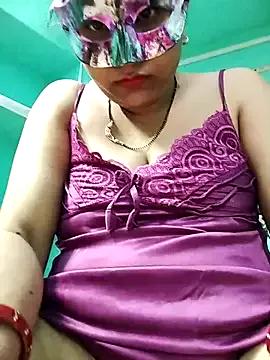 hotti-rashmi from StripChat