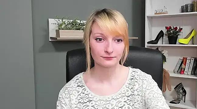 hottieBlair from StripChat