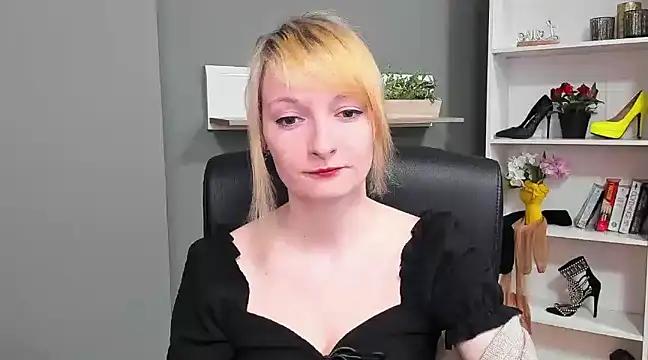 hottieBlair from StripChat