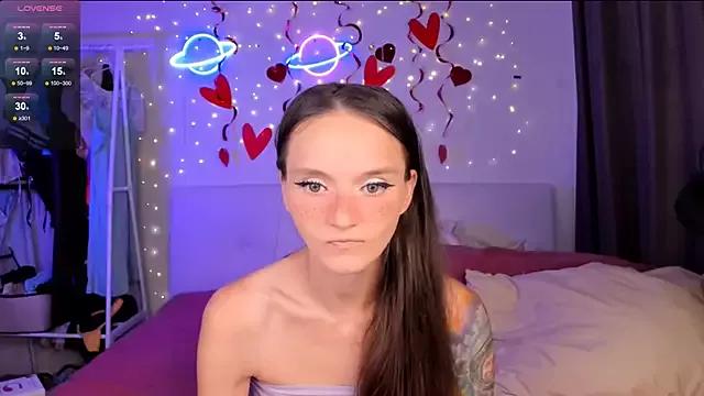 HottieEVER from StripChat