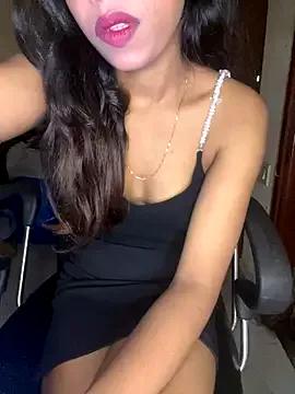 Hottiexxxmexxx webcams show profile image 