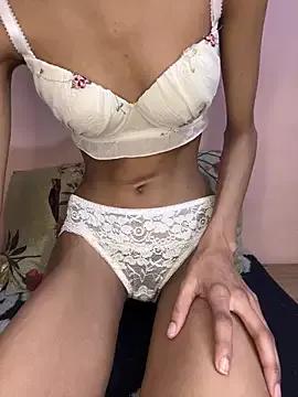 Hotty_kaira from StripChat