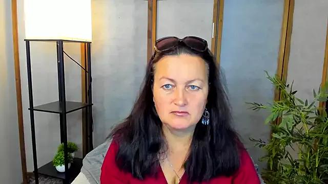 Explore our live girls sluts from our Custom and Multi clubs and checkout exclusive access to highly interactive content, such as shape, hair, titties, pussy type and many more.