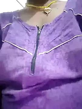Housewife_99 from StripChat is Freechat
