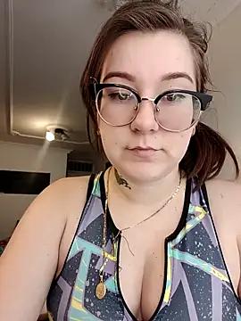 HunnyyLove from StripChat