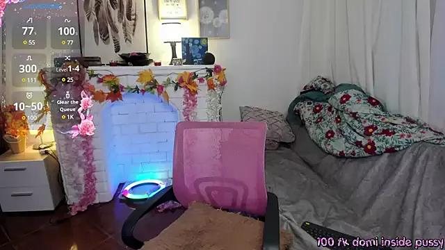 HunnyyLove from StripChat