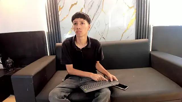 iaandalton from StripChat