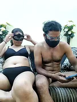 Iampriyaaa15 webcams show profile image 