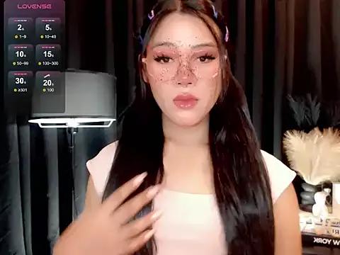 Explore our live girls sluts from our Custom and Multi clubs and checkout exclusive access to highly interactive content, such as shape, hair, titties, pussy type and many more.