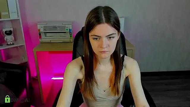 Explore our live girls sluts from our Custom and Multi clubs and checkout exclusive access to highly interactive content, such as shape, hair, titties, pussy type and many more.