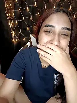 ifeelverywet_andhot from StripChat