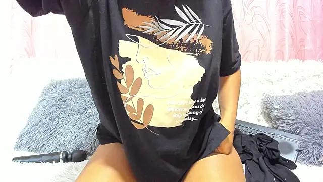 iisabella_gonzalez from StripChat