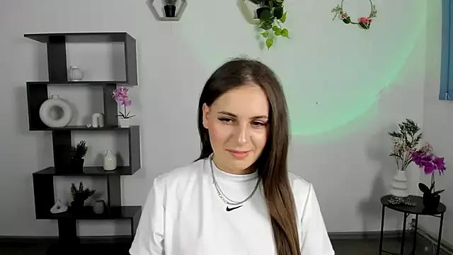 Explore our live girls sluts from our Custom and Multi clubs and checkout exclusive access to highly interactive content, such as shape, hair, titties, pussy type and many more.
